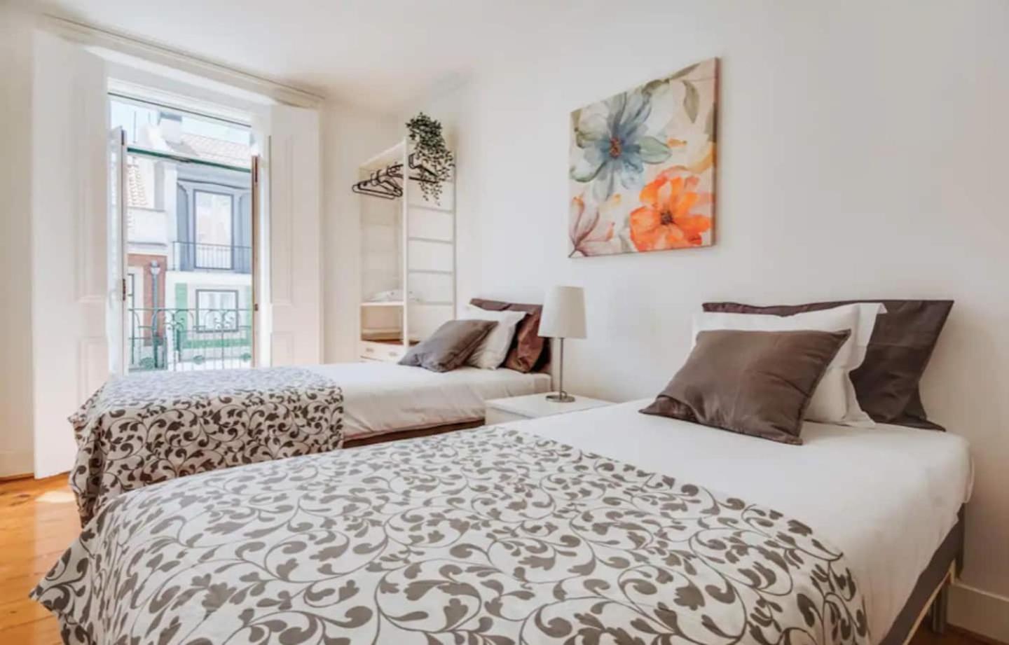 3 Bedroom Apartment In Baixa With River View Lisboa Eksteriør billede
